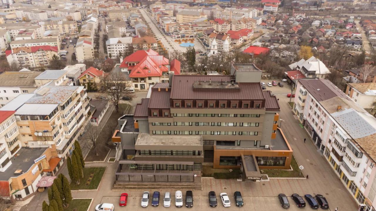 Hotel Central Pascani ภายนอก รูปภาพ